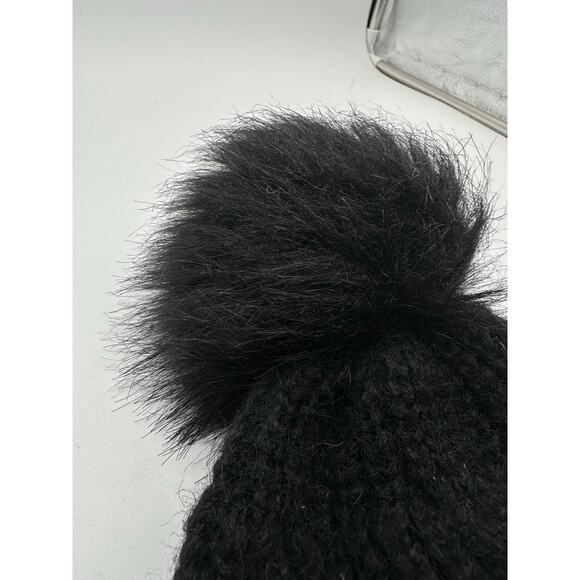 Monochromatic Fur Pom Cable Knit Black Beanie New Day target snow Winter HAT - Picture 5 of 7